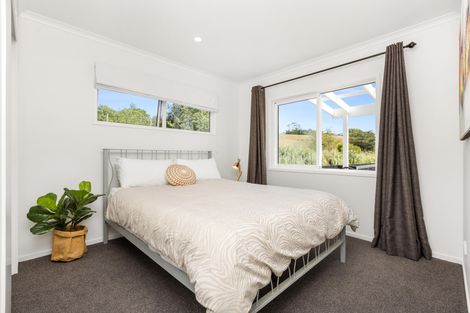 Photo of property in 30 Uenuku Avenue, Raglan, 3225
