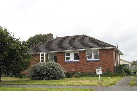 Photo of property in 16 Earnslaw Crescent, Bryndwr, Christchurch, 8053