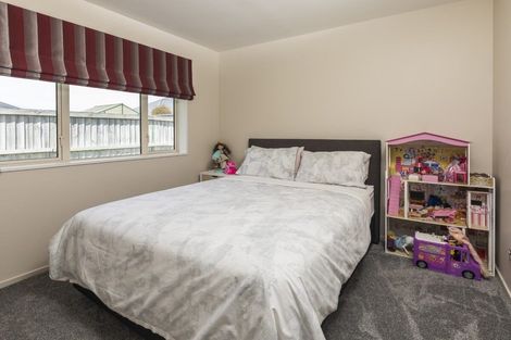 Photo of property in 6 Little Oaks Drive, Yaldhurst, Christchurch, 8042