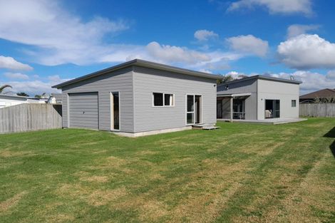 Photo of property in 126 Rangiora Crescent, Matarangi, Whitianga, 3592