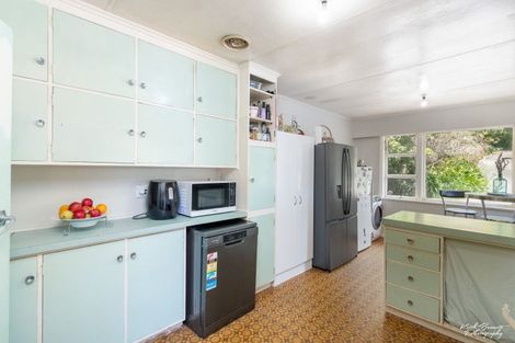 Photo of property in 10 Kopara Grove, Stokes Valley, Lower Hutt, 5019