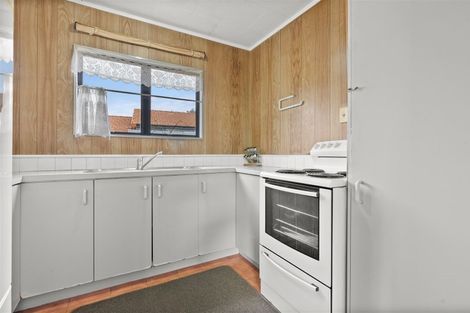 Photo of property in 1 Horlicks Place, Randwick Park, Auckland, 2105