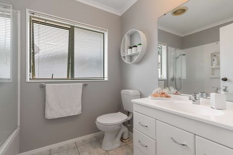 Photo of property in 273 Mahia Road, Weymouth, Auckland, 2103