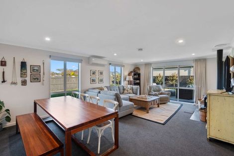 Photo of property in 5 Cressy Place, Darfield, 7510