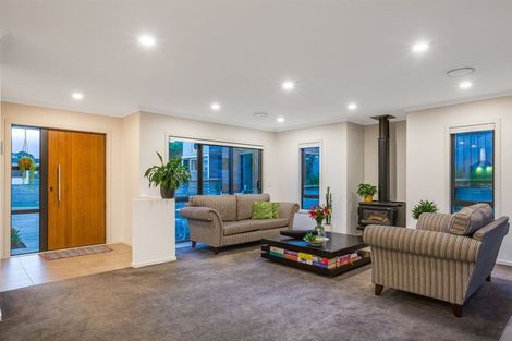 Photo of property in 32 Mo Street, Camborne, Porirua, 5026