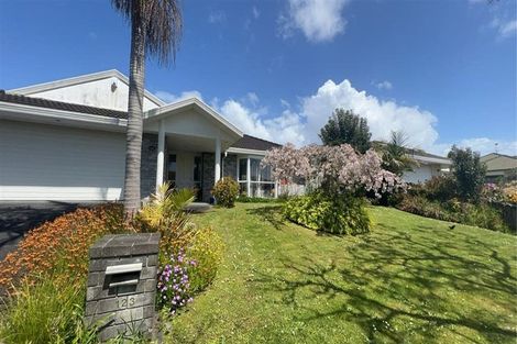 Photo of property in 123 Golfland Drive, Golflands, Auckland, 2013