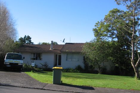 Photo of property in 13 Pitcher Place, Glen Eden, Auckland, 0602