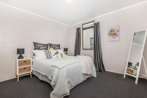 Photo of property in 1/56 Ferndale Road, Mount Wellington, Auckland, 1060
