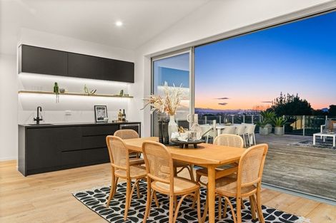 Photo of property in 38 Holcombrooke Lane, Welcome Bay, Tauranga, 3175