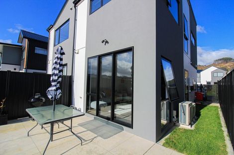 Photo of property in 8 Castletown Street, Wallaceville, Upper Hutt, 5018