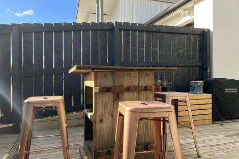 Photo of property in 6 Manea Lane, Glen Innes, Auckland, 1072