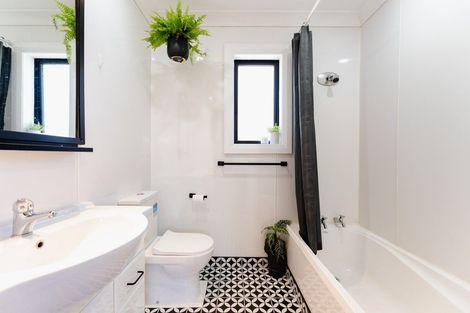 Photo of property in 12 Montrose Street, Mosgiel, 9024