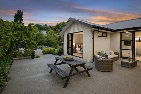 Photo of property in 9 Bowenvale Avenue, Cashmere, Christchurch, 8022