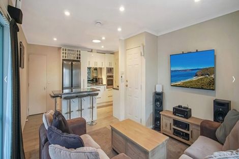 Photo of property in 1/28 Montilla Place, Manurewa, Auckland, 2102