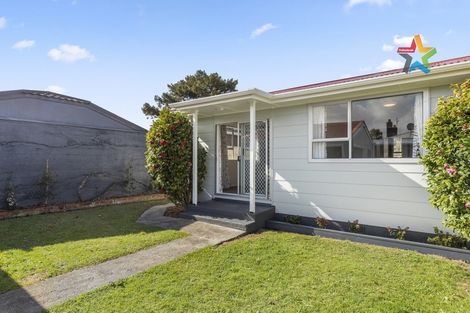Photo of property in 49 Seddon Street, Wallaceville, Upper Hutt, 5018
