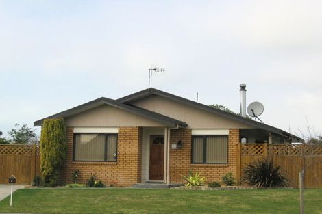 Photo of property in 9 Alan Styles Place, Greenmeadows, Napier, 4112