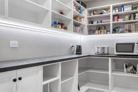 Photo of property in 2 Valour Drive, Rangiora, 7400