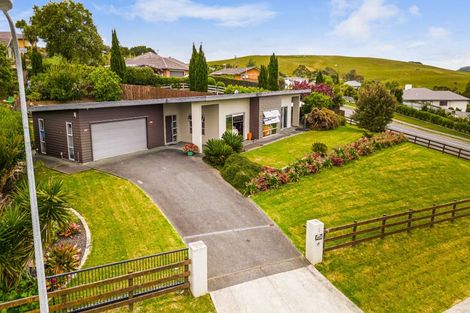 Photo of property in 1 Gavinike Place, Waimauku, 0812