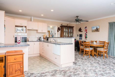 Photo of property in 18 Aqua View Drive, Waipu, 0582