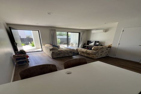 Photo of property in 41 Whai Hua Lane, Mangere Bridge, Auckland, 2022