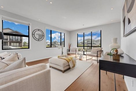 Photo of property in 2 Picnic Point Road, Hobsonville, Auckland, 0616