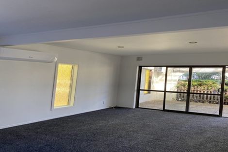 Photo of property in 17 Cosgrave Road, Papakura, 2110