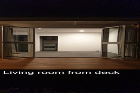 Photo of property in 9b Seaside Avenue, Waterview, Auckland, 1026