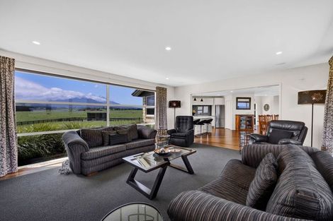 Photo of property in 253 Lwr Pitone Road, Pitone, New Plymouth, 4374