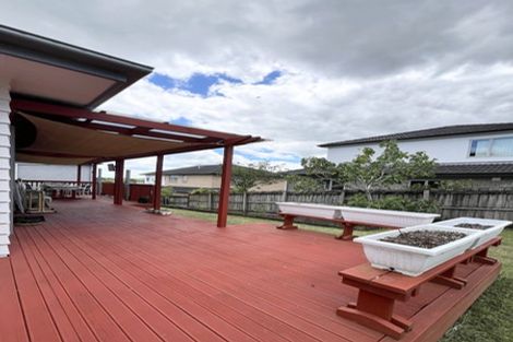 Photo of property in 22 Mulroy Place, Pinehill, Auckland, 0632