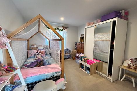 Photo of property in 73 Jack Hanley Drive, Jacks Point, Queenstown, 9371