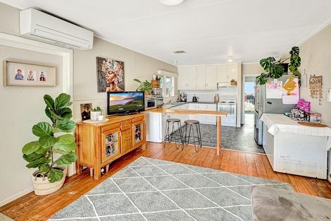 Photo of property in 124 Pohutukawa Avenue, Ohope, 3121