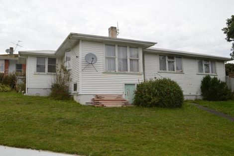 Photo of property in 27 Natone Street, Waitangirua, Porirua, 5024