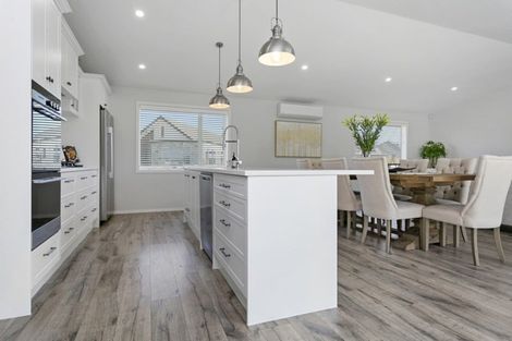 Photo of property in 9 Mike Smith Drive, Cambridge, 3434