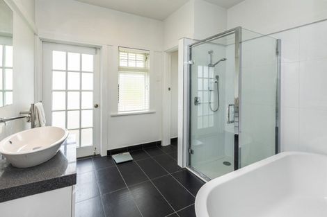 Photo of property in 55 Kotare Street, Fendalton, Christchurch, 8041