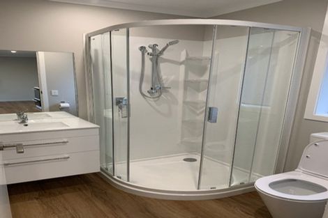 Photo of property in 1/32 Victoria Street, Alicetown, Lower Hutt, 5010