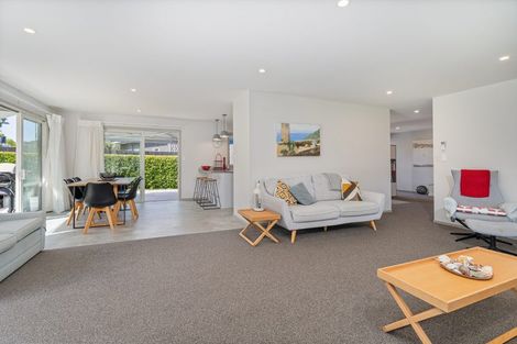 Photo of property in 15 Admiral Drive, Cooks Beach, Whitianga, 3591