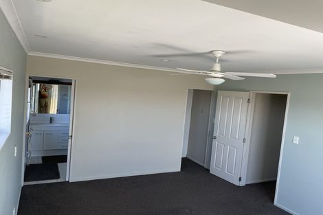 Photo of property in 15a Rishworth Avenue, Stanmore Bay, Whangaparaoa, 0932