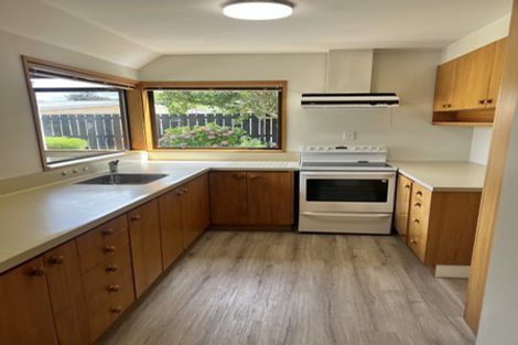 Photo of property in 4a-b Bank Street, Amberley, 7410