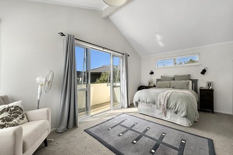 Photo of property in 11 Holgate Avenue, Herald Island, Auckland, 0618