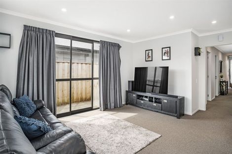 Photo of property in 14 George West Square West, Wigram, Christchurch, 8025