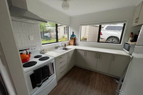 Photo of property in 10 Campbell Place, Pukehangi, Rotorua, 3015