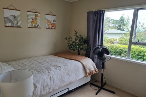Photo of property in 71 West Harbour Drive, West Harbour, Auckland, 0618