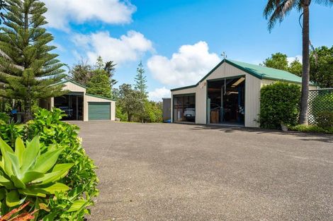 Photo of property in 1228 Sandspit Road, Sandspit, Warkworth, 0982