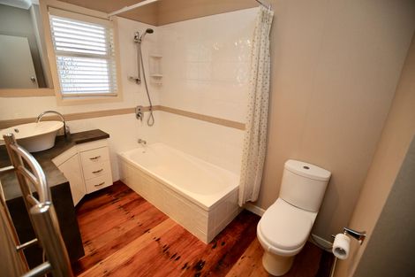 Photo of property in 283 Cambridge Road, Hillcrest, Hamilton, 3216