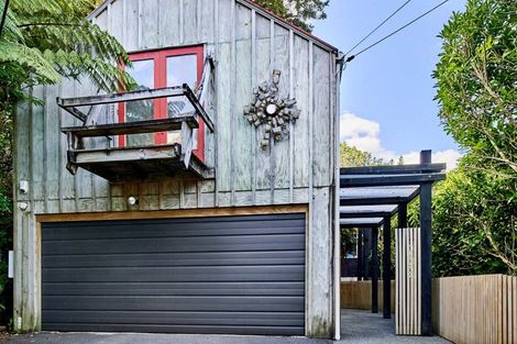 Photo of property in 23 Kotari Road, Days Bay, Lower Hutt, 5013