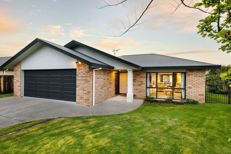 Photo of property in 13 Merlot Place, Rototuna, Hamilton, 3210