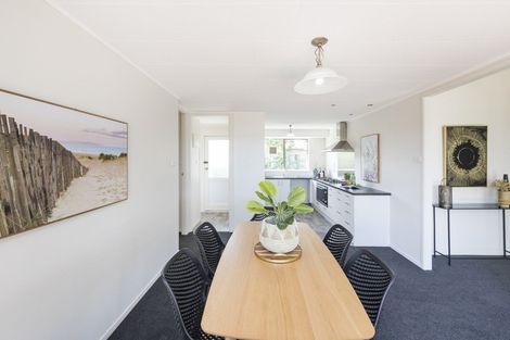 Photo of property in 3 Escort Grove, Awapuni, Palmerston North, 4412