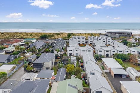 Photo of property in 23/180 Marine Parade, New Brighton, Christchurch, 8083
