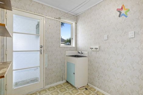 Photo of property in 1 Otira Grove, Kelson, Lower Hutt, 5010