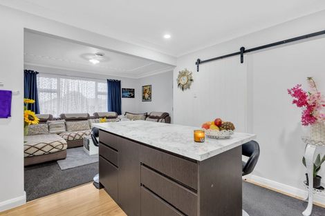 Photo of property in 391 Carrington Street, Upper Vogeltown, New Plymouth, 4310